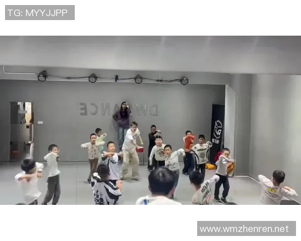 运动数据南京街舞队灵活性揭秘街舞巨献带你领略舞动的魅力与激情 运动数据南京街舞队灵活性揭秘街舞巨献带你领略舞动的魅力与激情